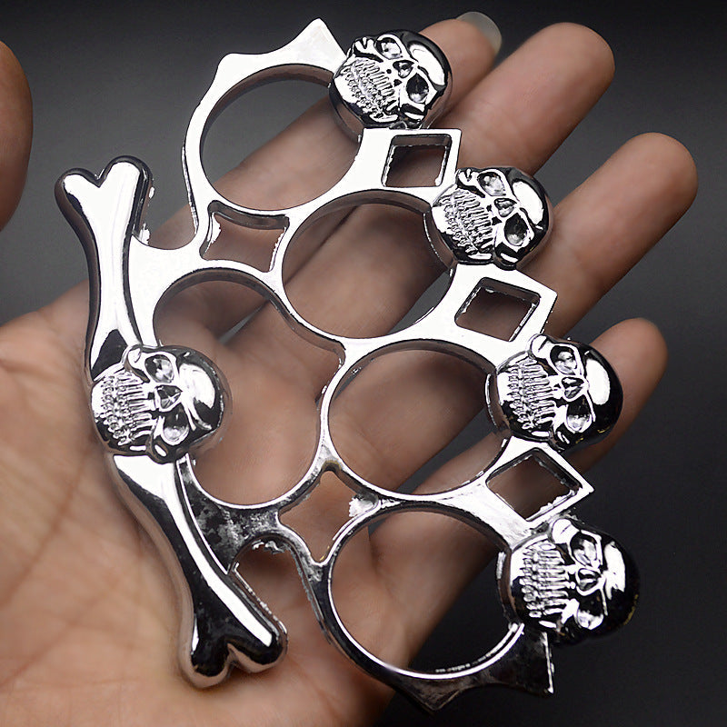 Five Skulls Shape Style Outdoor Pocket EDC Tool