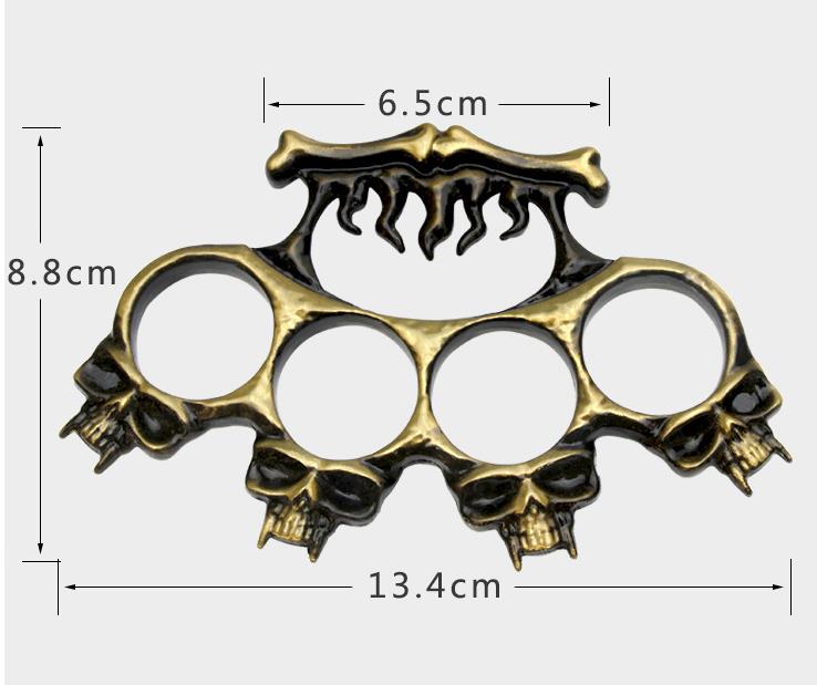 Flame Skull Zinc Alloy Four Finger Outdoor Tool