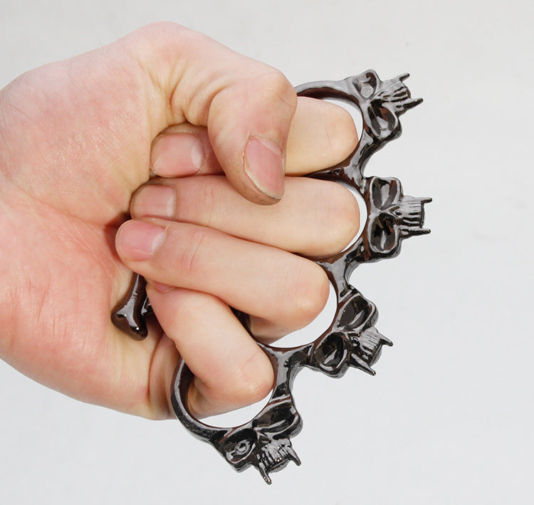 Flame Skull Zinc Alloy Four Finger Outdoor Tool