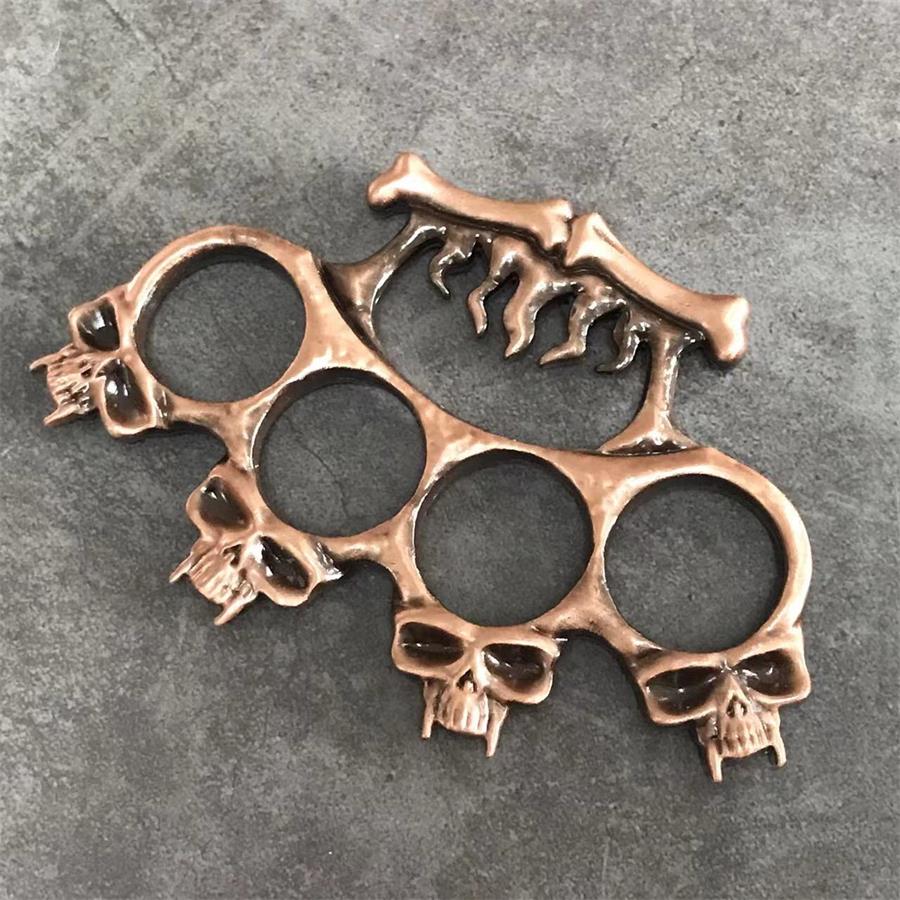Flame Skull Zinc Alloy Four Finger Outdoor Tool