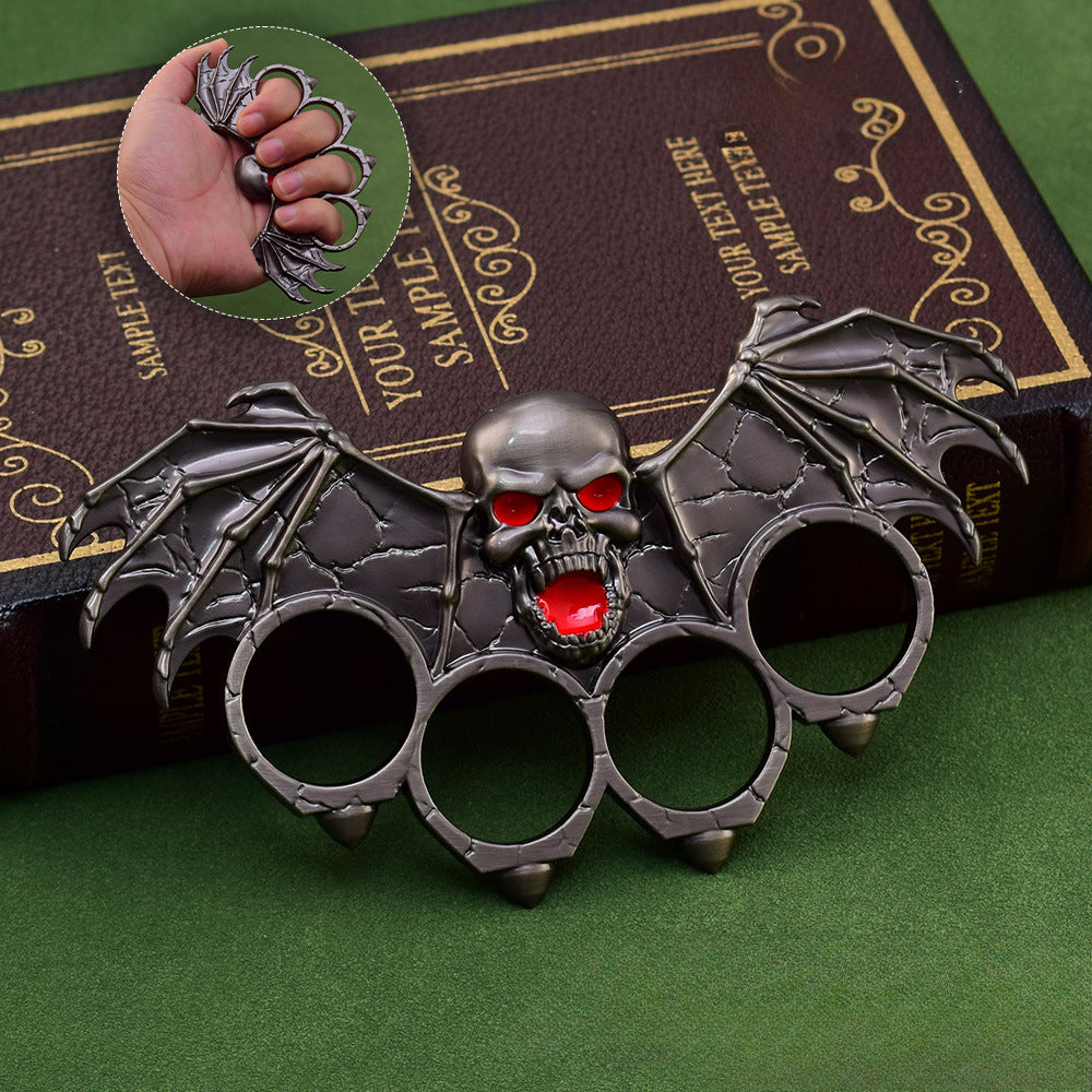 Bat Shape Zinc Alloy Creative Four-hole Weighted Outdoor Tool