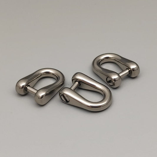 Accessories 3 Specifications Horseshoe Titanium Hook2