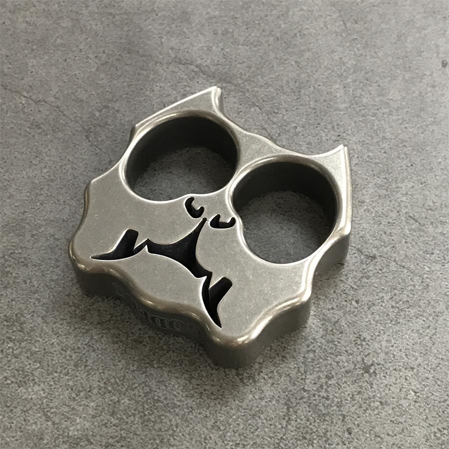 GODEDC Titanium TC21 Dog Head Two Hole Outdoor Tool