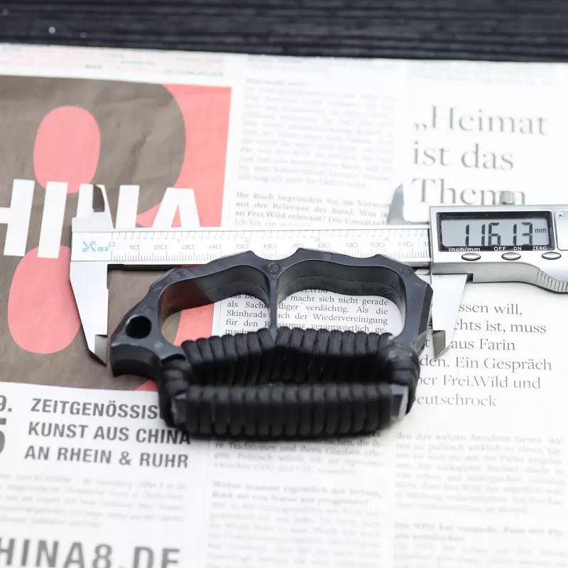 Black Carbon Fiber Finger Bottle Opener Outdoor Tool