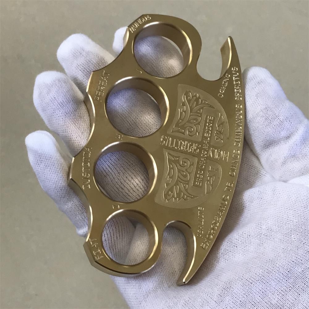 knuckle-duster-collector-guide