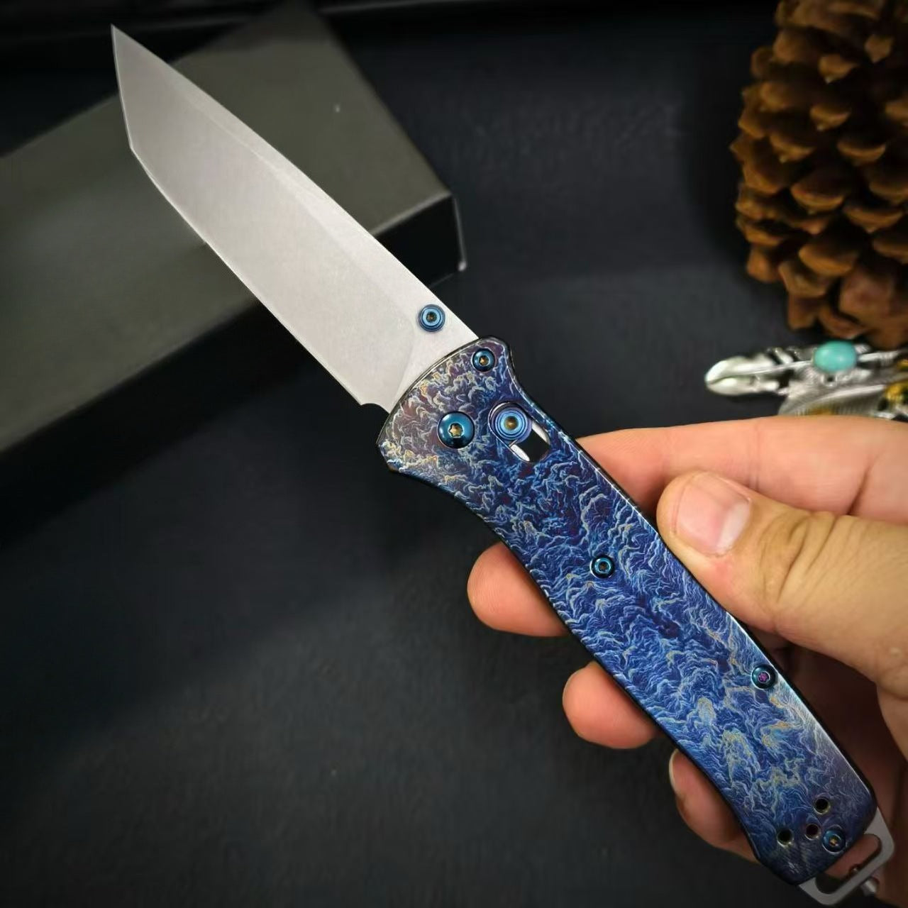 BM537BK Titanium Alloy Lightning Pattern Outdoor Folding Knife