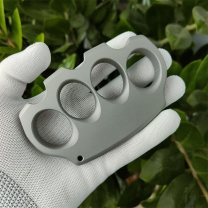 Sandblasted Titanium Alloy Four Hole Outdoor Tool