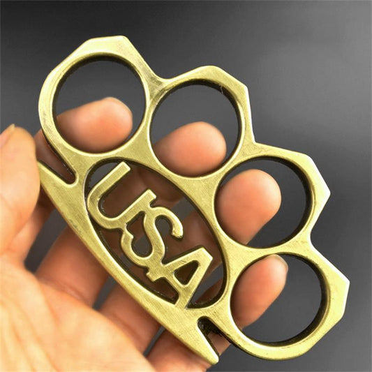 Outdoor Light and Easy To Carry Large Hole EDC Tool