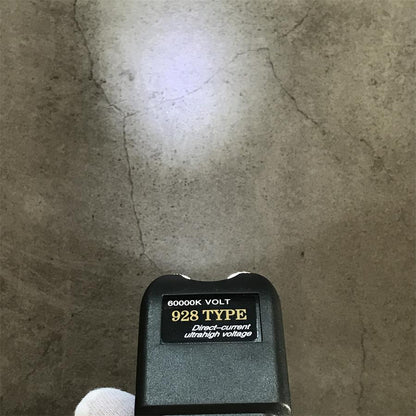 60000K 928 device top with LED beam shining upward on concrete