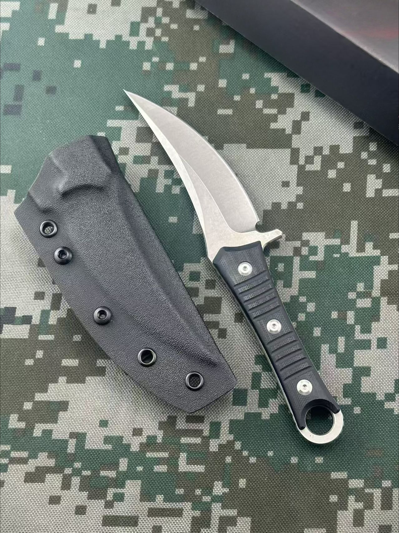 SBK D2 Steel Stonewashed Surface Outdoor Knife