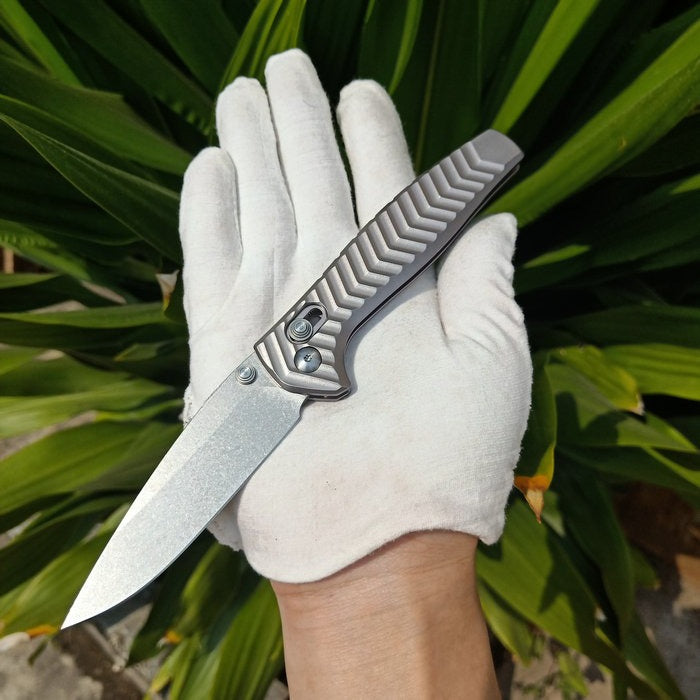 BM781 Silver Textured D2 Steel Folding Outdoor Knife