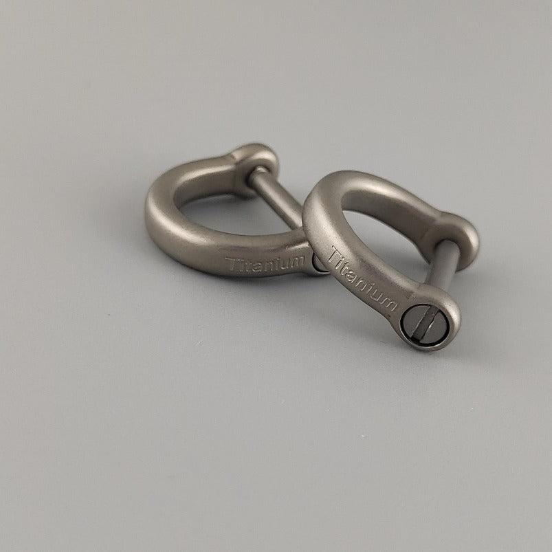 Accessories 3 Specifications Horseshoe Titanium Hook