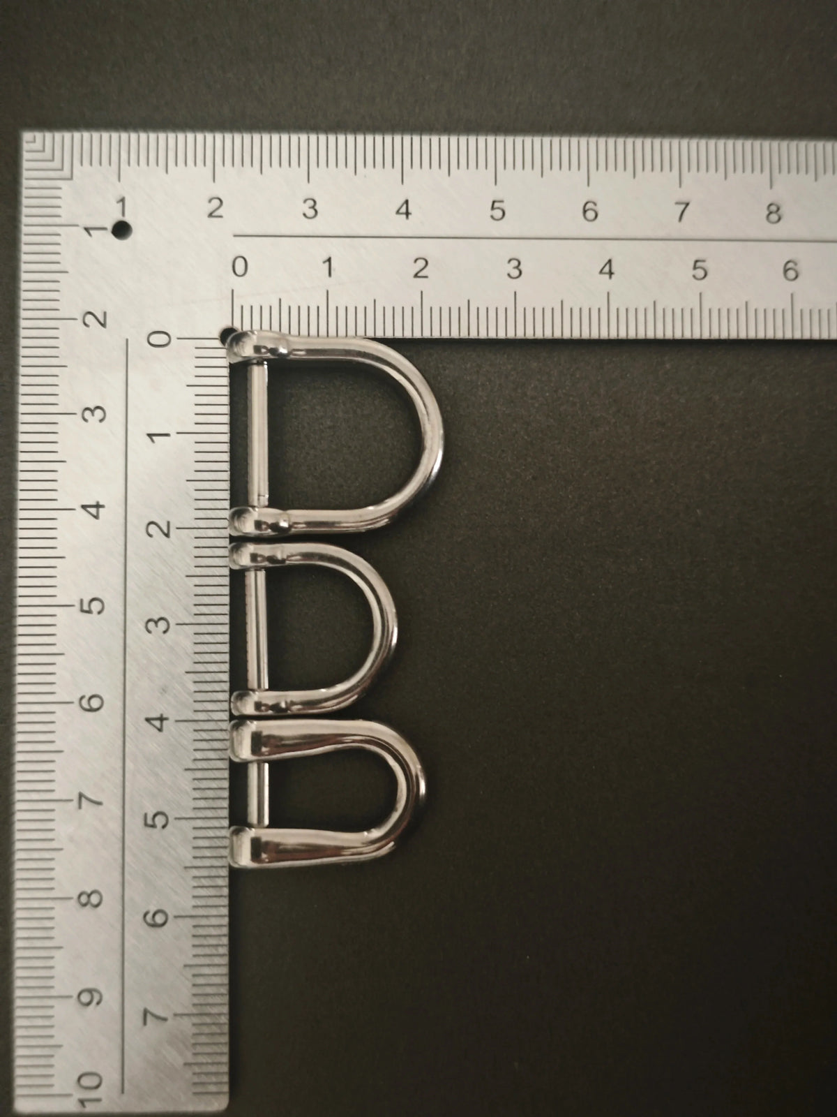 Accessories 3 Specifications Horseshoe Titanium Hook11