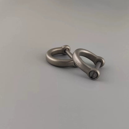 Accessories 3 Specifications Horseshoe Titanium Hook17