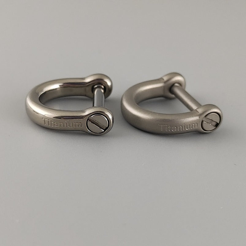 Accessories 3 Specifications Horseshoe Titanium Hook3