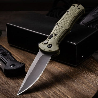 BM9070 folding knife upright view