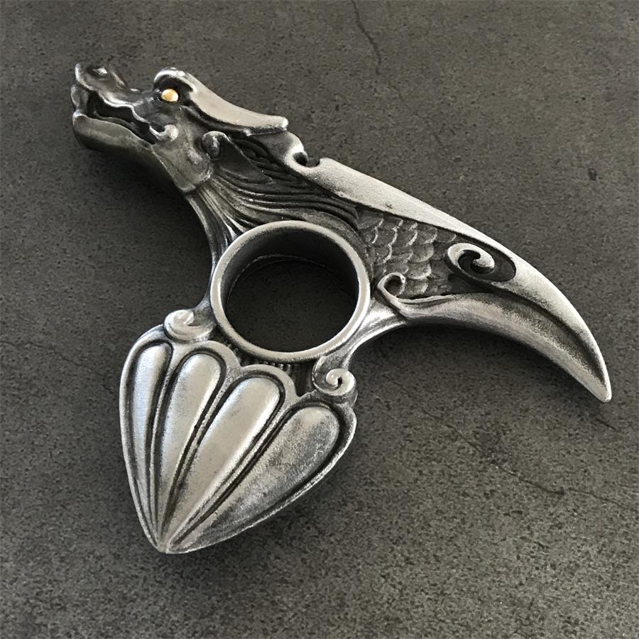 Dragon Pattern Knuckle Duster