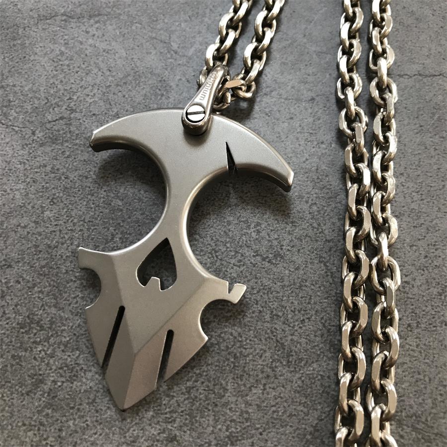 TC21 titanium knuckle duster on metal chain