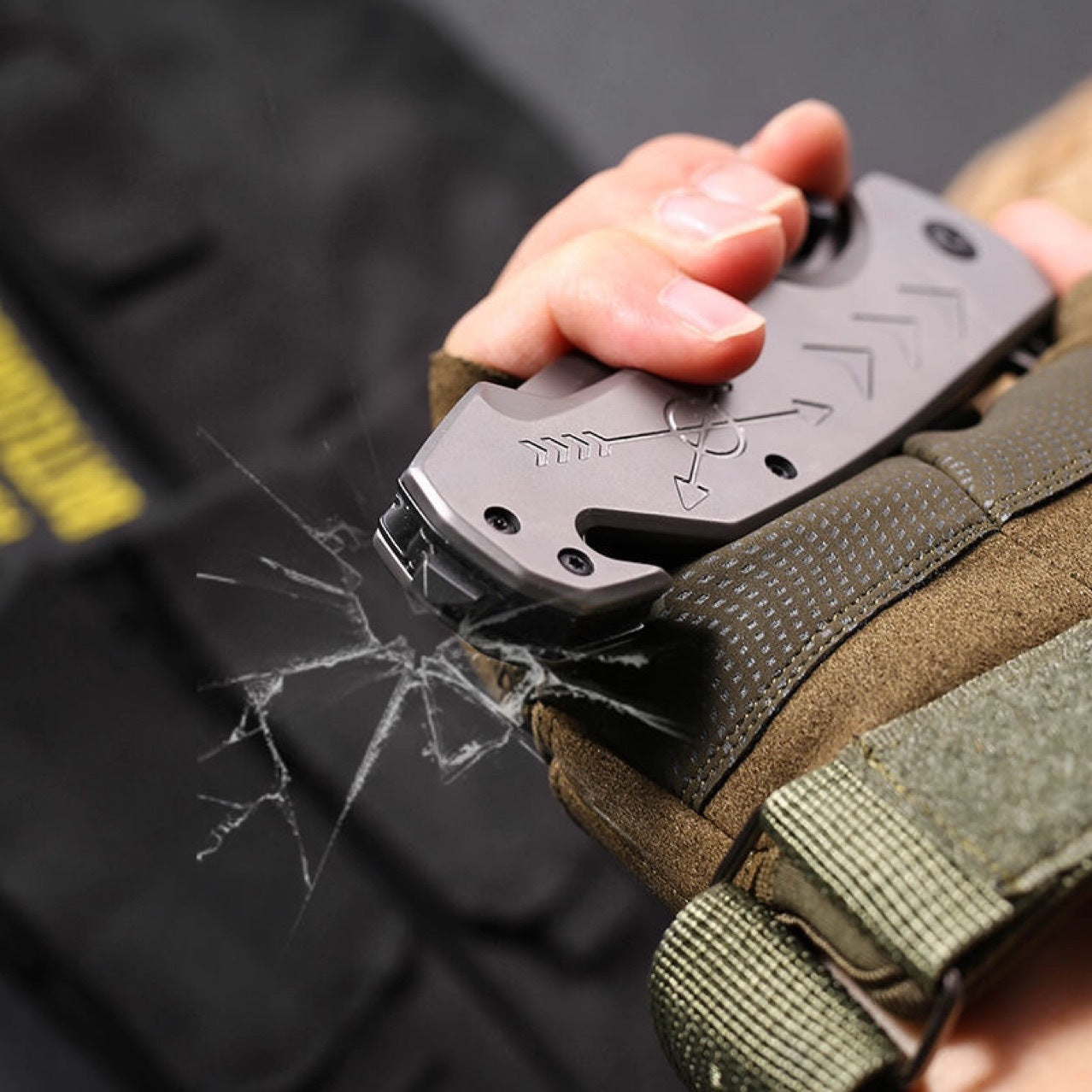 FA18 Folding Multifunctional EDC Portable Pocket Outdoor Knife