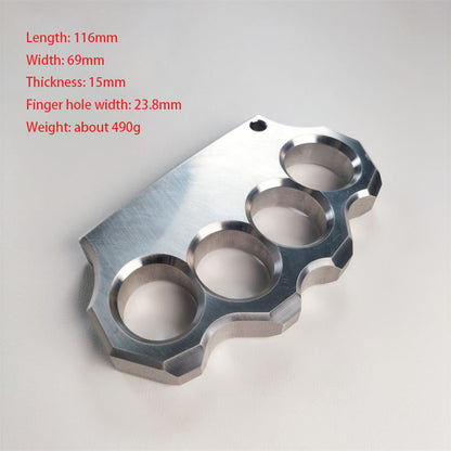 Mirror polished four-hole duster with red text overlay showing length 116mm, width 69mm, thickness 15mm, finger hole width 23.8mm, weight about 490g.